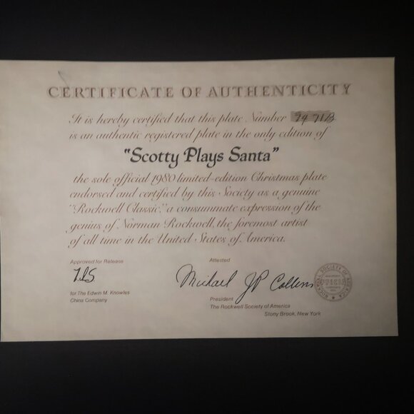 Vintage  Norman Rockwell 8" Christmas 1980 " Scotty Plays Santa" Plate - Picture 3 of 5